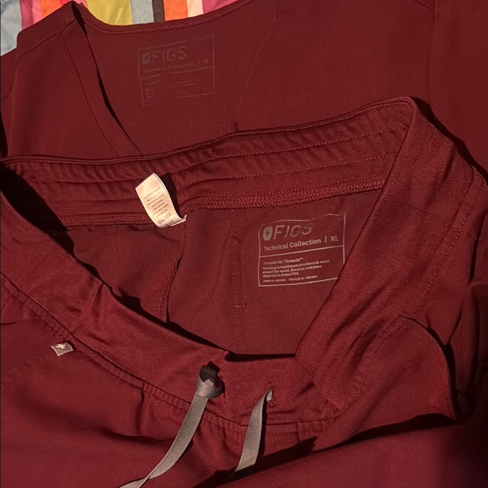 Figs Medical Scrub Set in Burgundy
